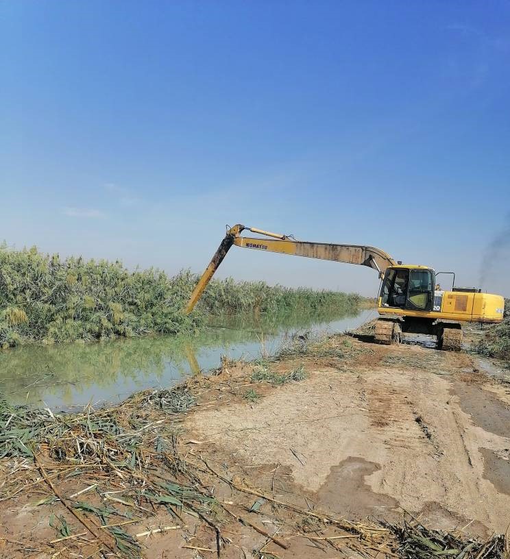 لایروبی زهکش انتقال (OVD) به نهر مالح شبکه آبیاری شمال شرق اهواز