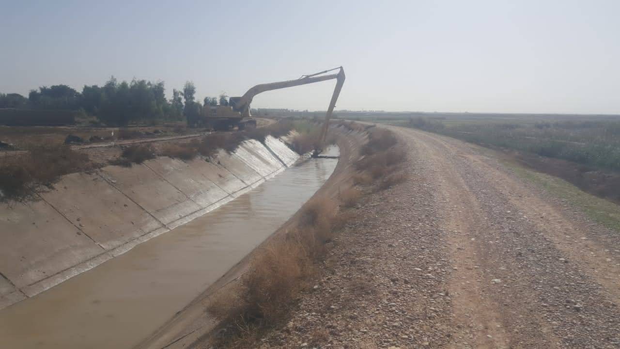 عملیات لایروبی کانال اصلی و کانال های فرعی شبکه آبیاری شعیبیه پایان یافت
